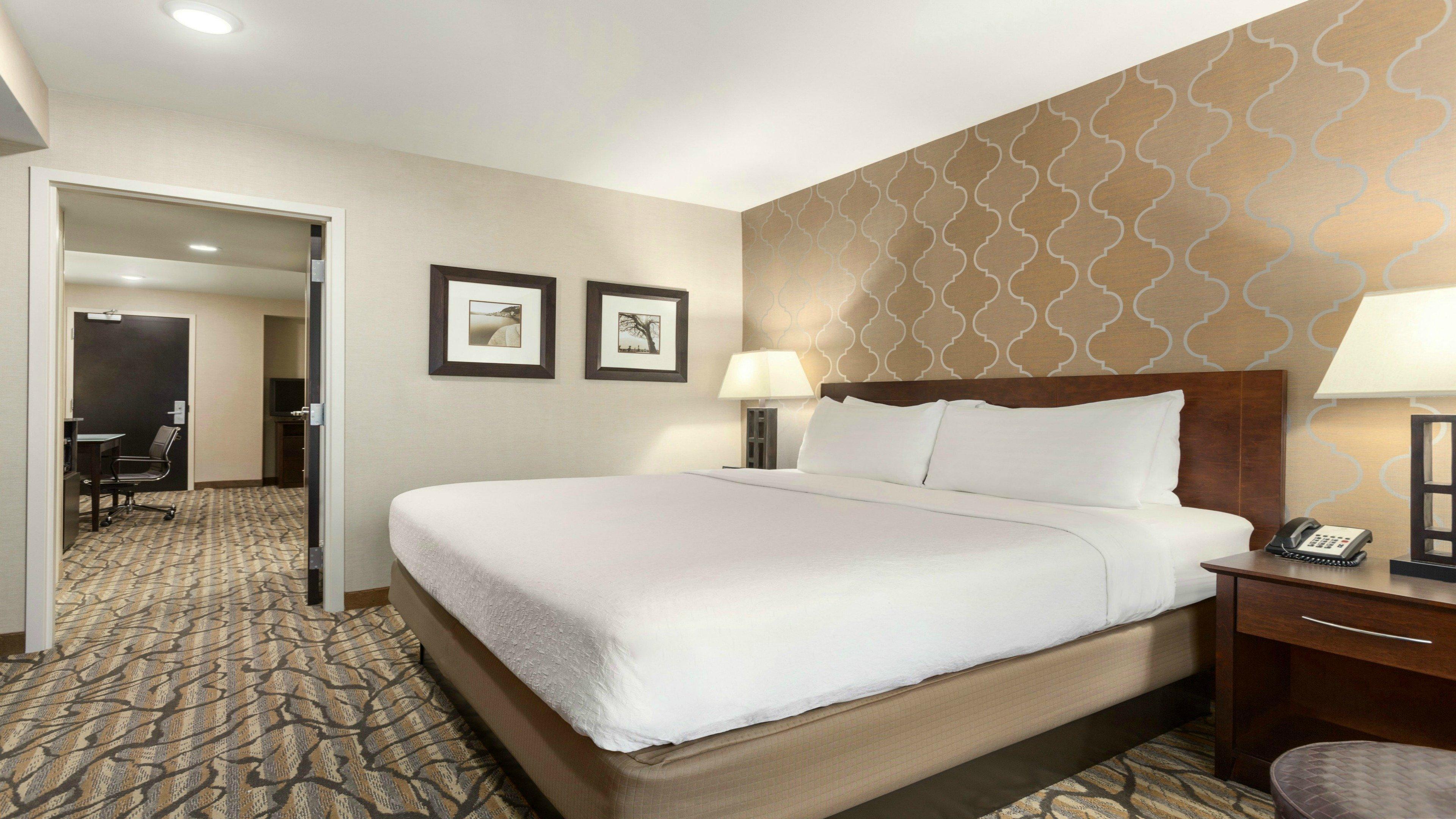 Holiday Inn Hotel & Suites Gateway By Ihg Williamsburg Eksteriør billede