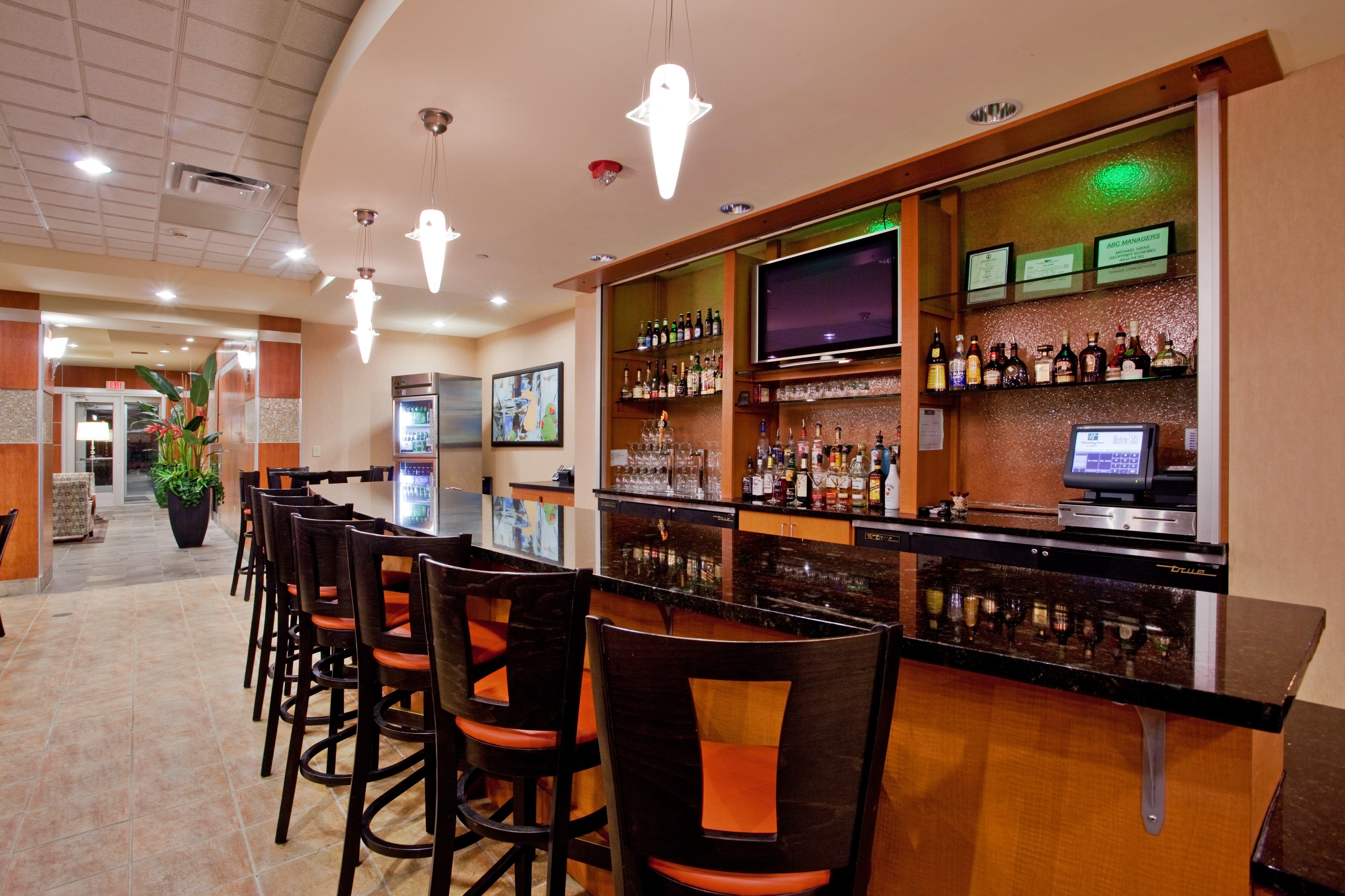 Holiday Inn Hotel & Suites Gateway By Ihg Williamsburg Eksteriør billede
