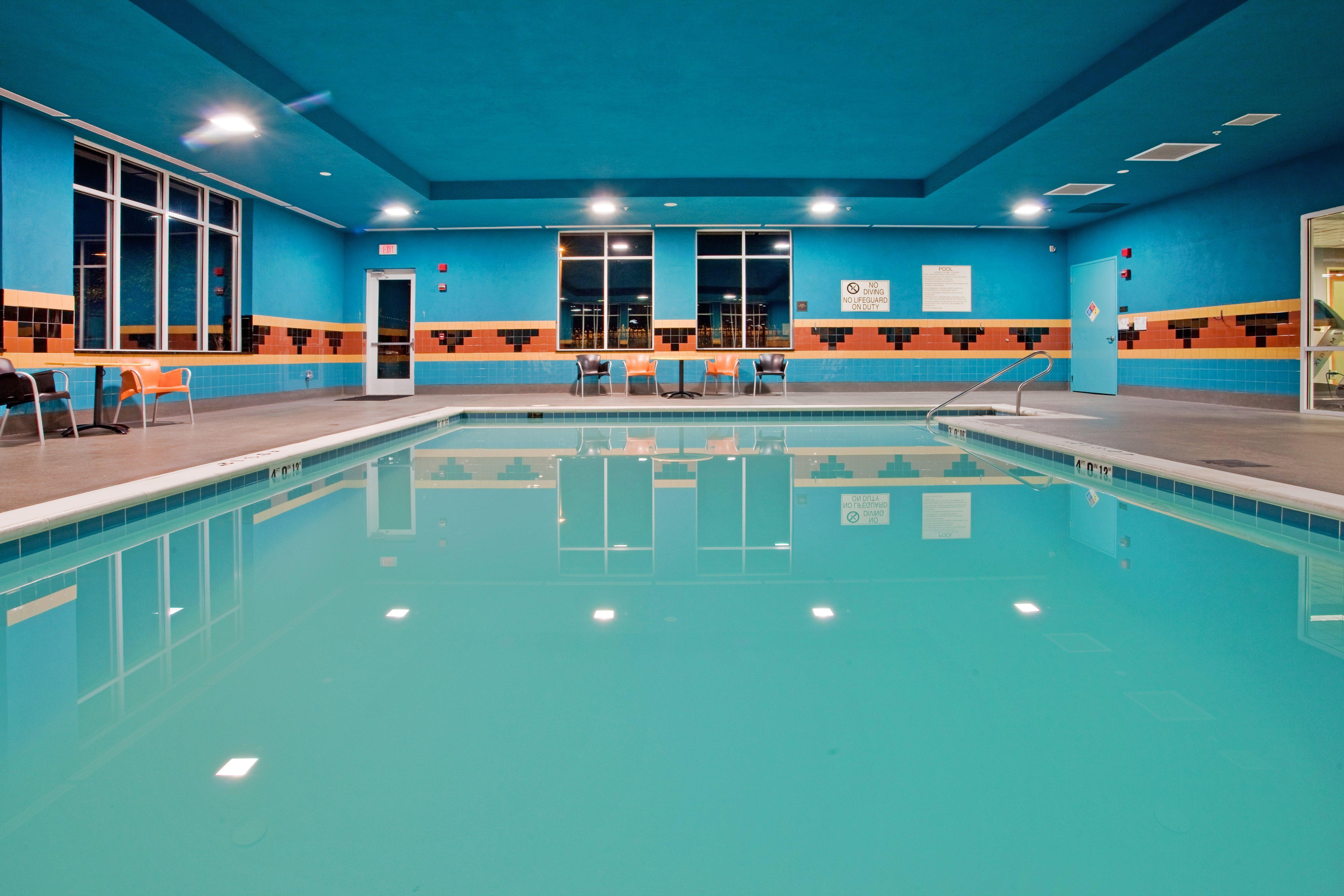 Holiday Inn Hotel & Suites Gateway By Ihg Williamsburg Eksteriør billede