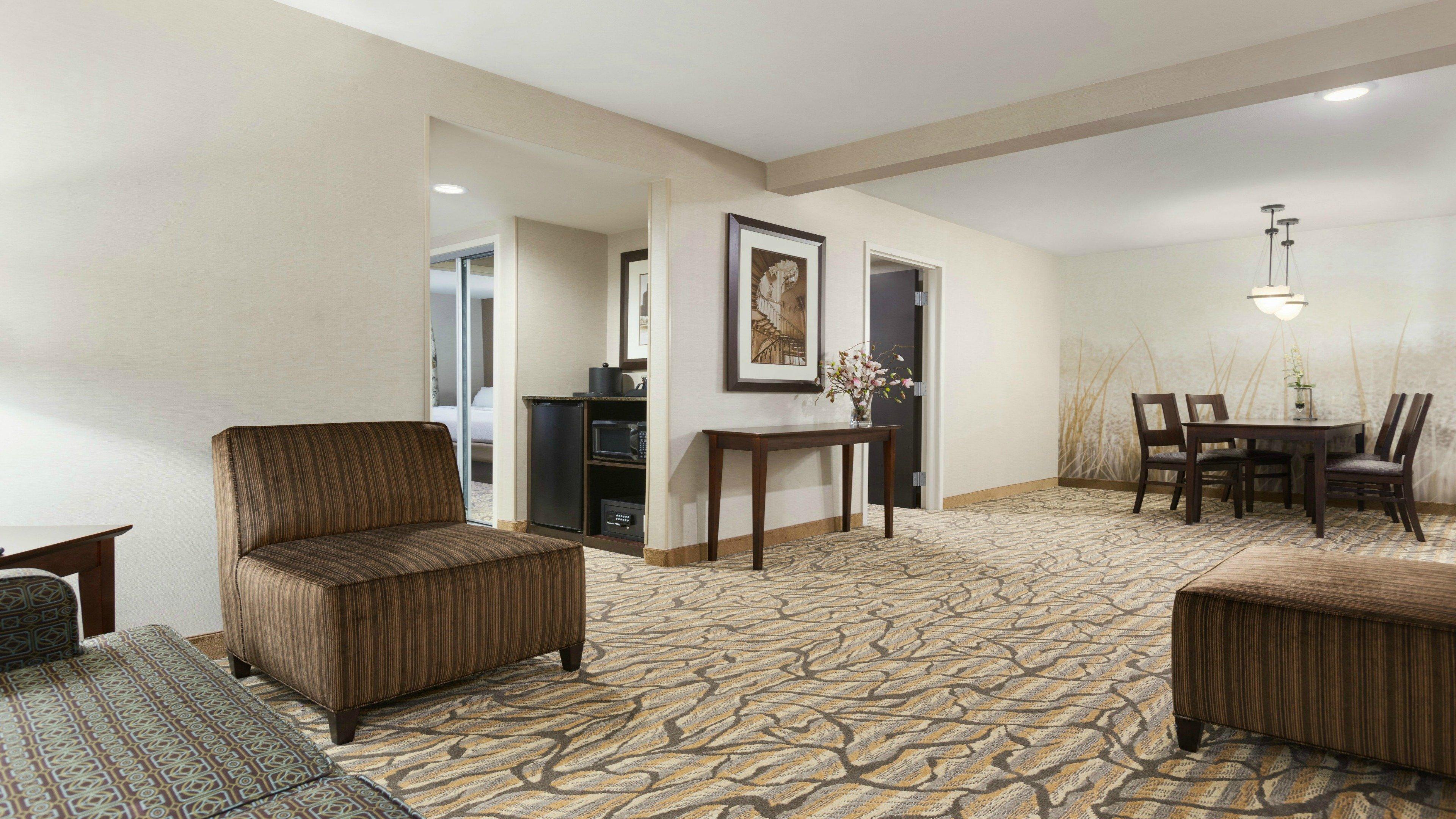 Holiday Inn Hotel & Suites Gateway By Ihg Williamsburg Eksteriør billede