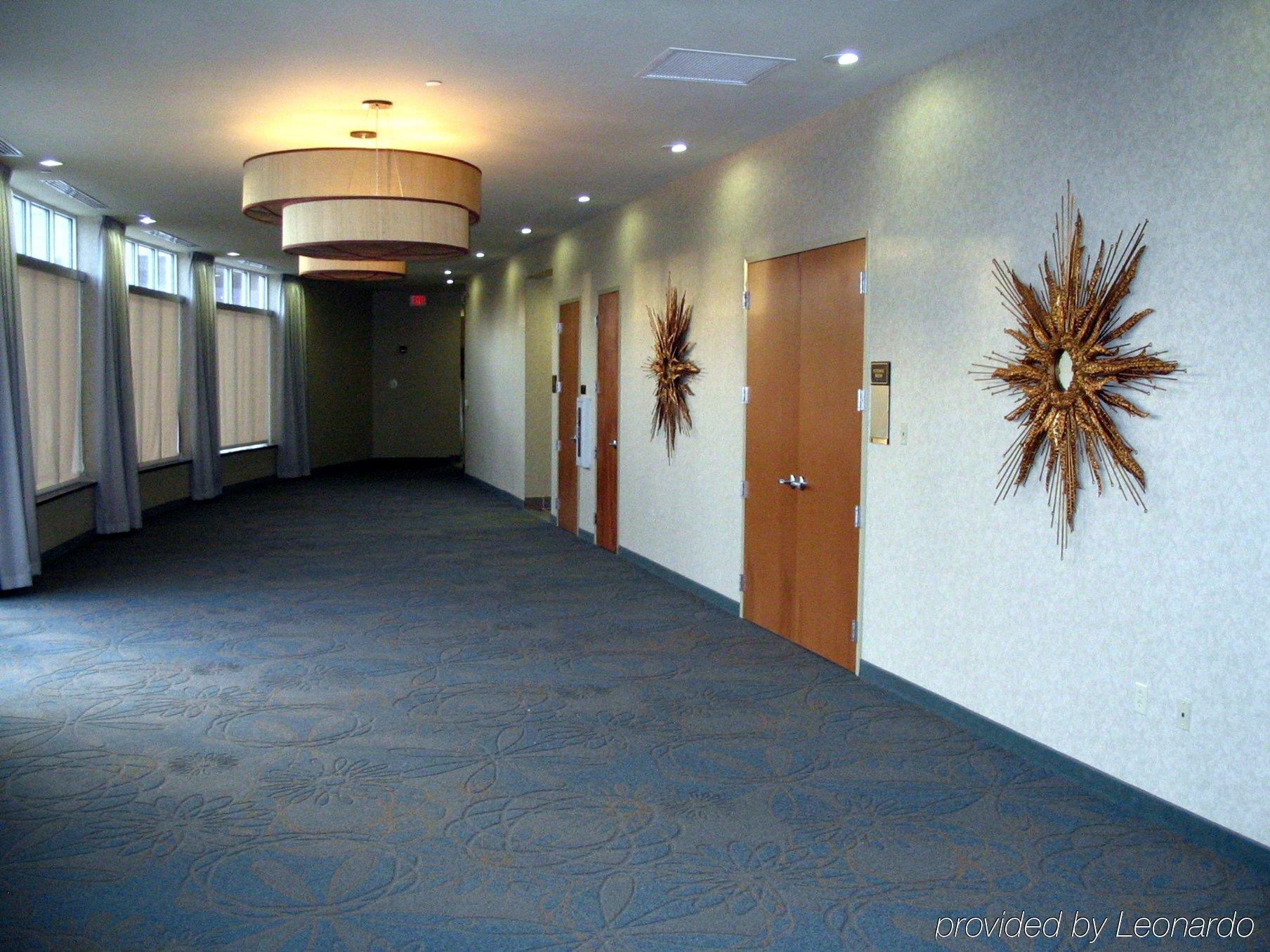 Holiday Inn Hotel & Suites Gateway By Ihg Williamsburg Eksteriør billede